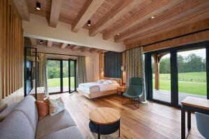 Siedlisko Milachowo nad rzeką - luxury wellness oasis Adults only