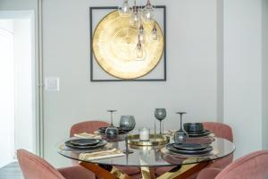 One-Bedroom Ground Floor Gem 15 Mins from Kings Cross