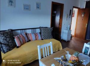 Estudio con terraza