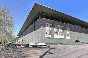 Inner City 4 Level Luxury Townhouse & Lift 3BR 3BTH