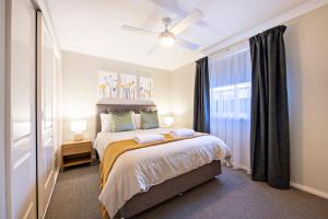 Grevillea Court - Close to Zoo, Firepit & BBQ