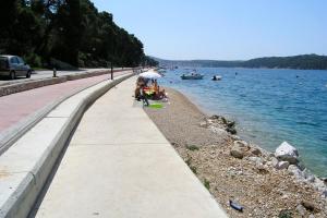 Apartments with a parking space Mali Losinj (Losinj) - 16903 