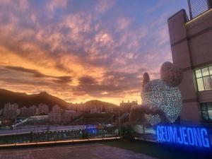 House 1 min from Geumjeong St