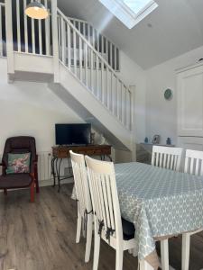 Sèid Bò - Sleeps 6 - NEW Private 6 Person HotTub Available