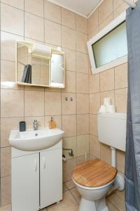 Apartments by the sea Mastrinka, Ciovo - 23399