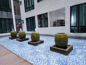 Studio E Sofo Apartment Suria Jaya - Shah Alam - Kampong Bukit Kuda