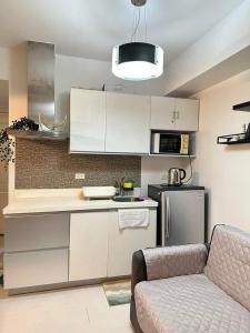 A cozy place to stay at jn azure staycation