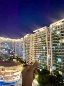 Jn staycation urban azure