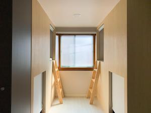 GangnamStay - Foreign Female Only