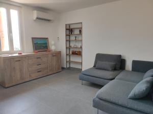 Appartements Appartement renove avec clim, piscine, WiFi et parking a Palau-del-Vidre - FR-1-776-108 : photos des chambres