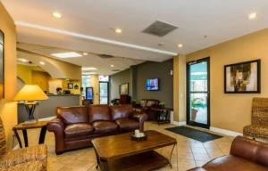 Cozy apt 2 bedrooms 1 mile Universal Studios