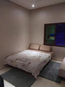 Ferme Hind , magnifique ferme avec grande piscine et un jardin splendide