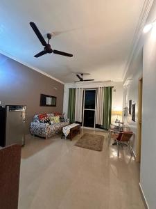 Luxury Apt near Palolem Beach, WFH with Forest view