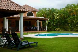 Villa-Aurora JuanDolio-3Br-4Bds-6Px-WiFi-BBQ-Pool-TVSmart