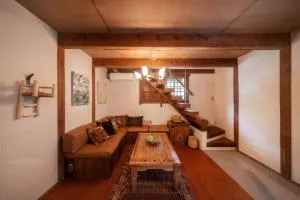 The Bath & Bed Dogo 一棟貸しの温泉宿 - Toon