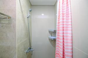 Comfort and Best Deal Studio Room Transpark Cibubur Apartment By Travelio