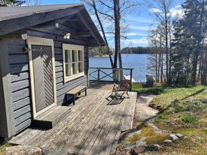 Log cabin in a beautiful seaside location