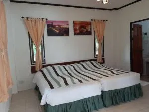 บ้านพาสุขรีสอร์ท - Ban Mae Phaem Bok