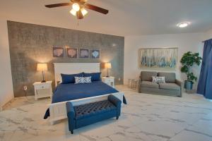 Spectacular Beachfront 4 bedroom Home, Villa12