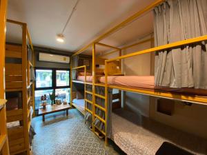 The Space Hometel - Women Only