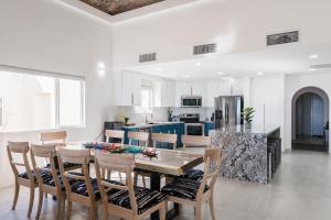 Villa 15 Beachfront Playa Azul Resort