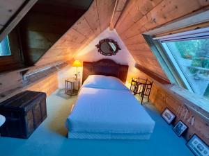 Maisons de vacances Maison en pierre dans la foret - piscine & calme : photos des chambres