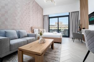 Upscale Studio in JVC with Exquisite Finishing - Hotel 4 stelle a Dubai