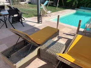 Maison au calme avec piscine - 阿兰