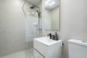 Rares Den 1142, Free parking, Panoramic view