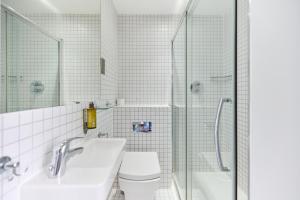 Double Room - No Window room in Prince William Hotel
