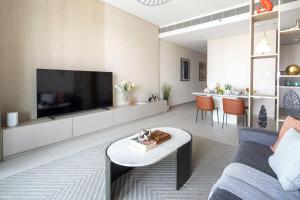 Frank Porter - The Address JBR