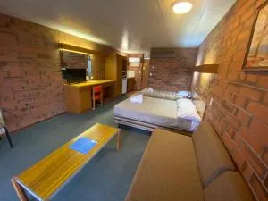 Hawker Hotel Motel - Flinders Ranges