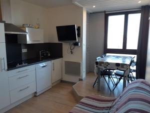 Appartements studio la pierre saint martin refait au gout du jour vue sur la vallee : photos des chambres