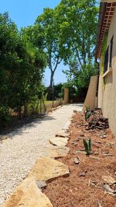 Maisons de vacances Le jardin du Grand Chemin : photos des chambres