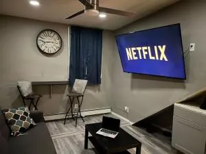 Cozy Apartment 2 BedroomS - Irvington