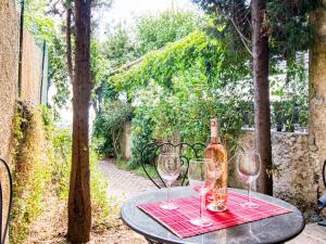 Maisons de vacances Holiday Home Maison de Village Les Ormeaux by Interhome : photos des chambres