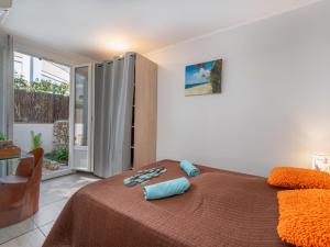 Apartment Les Girelles by Interhome