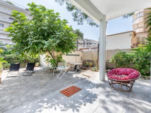 Apartment Les Girelles by Interhome