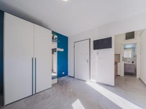 Apartment Zefiro by Interhome