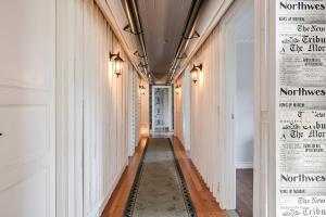 Spacious Cabin for Work Crews, 10 Beds!