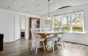 3 Bedroom Lovely Home In Skjern