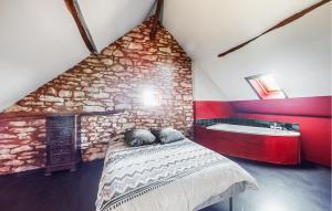 4 Bedroom Pet Friendly Home In Carlucet