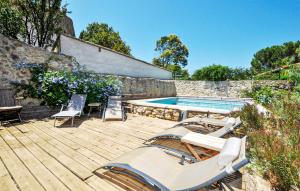 Maisons de vacances Gorgeous Home In Thezan-Des-Corbieres : photos des chambres