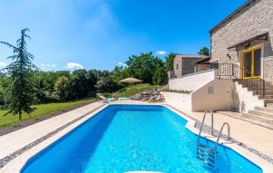 Awesome Home In Brajkovici With Sauna