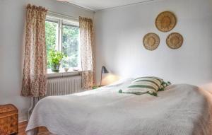 2 Bedroom Awesome Home In Växjö