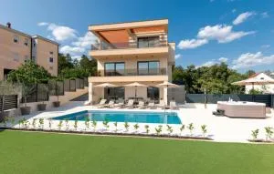 Stunning Home In Imotski With Sauna - Aračići