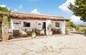 Nice Home In Orgosolo With Wifi - 奥尔戈索洛