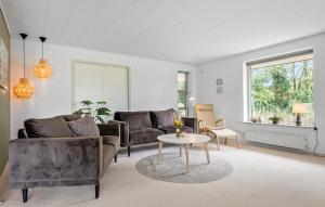 Nice Home In Grindsted With Wifi