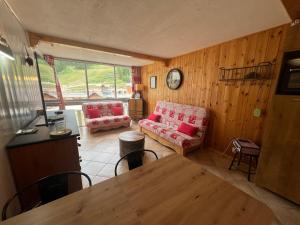 Appartements Tres beau studio renove Puy Saint Vincent 1600 : photos des chambres