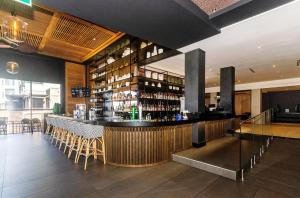 Zimbali condo family room 9